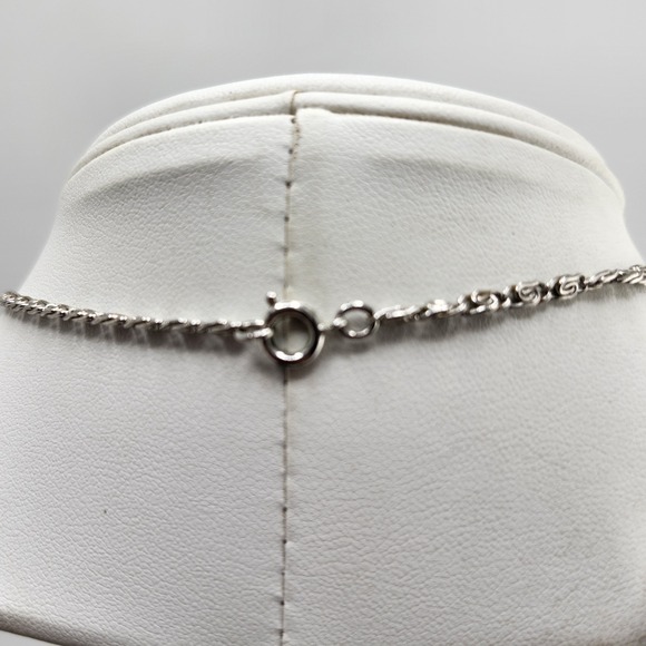 Vintage Avon Signed Faux Pearl Grape Leaf Jewelry Silver Tone Pendant Necklace - Picture 3 of 5